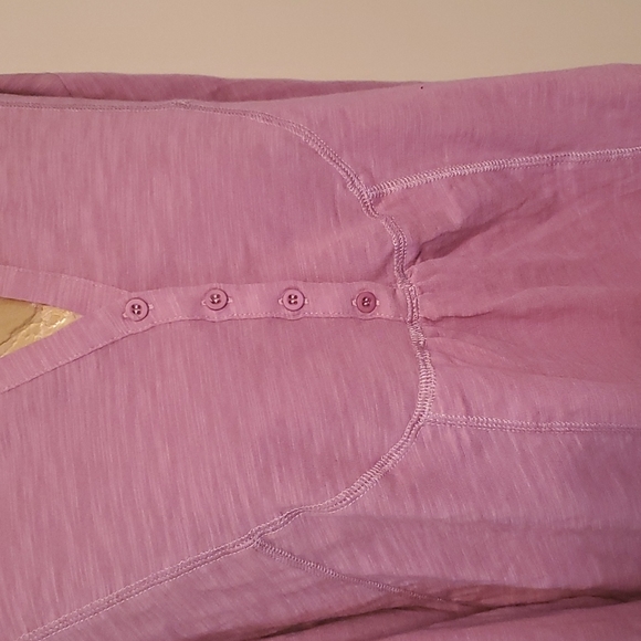 Top - Picture 2 of 4